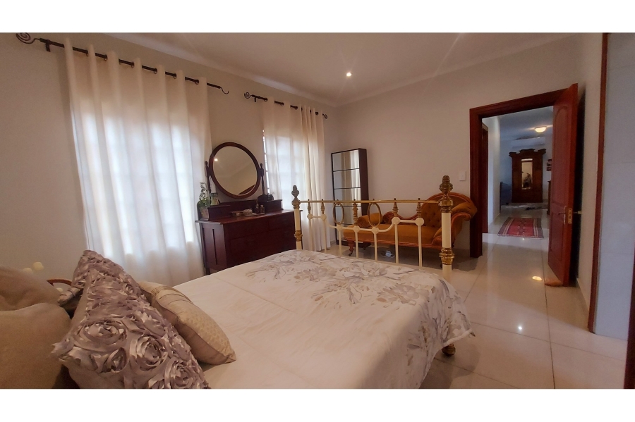 3 Bedroom Property for Sale in Meerhof North West